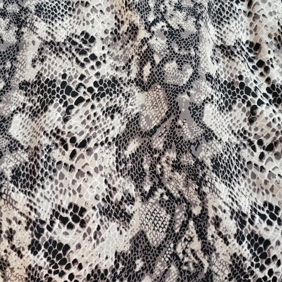 snake pattern dress - Picture 2 of 3